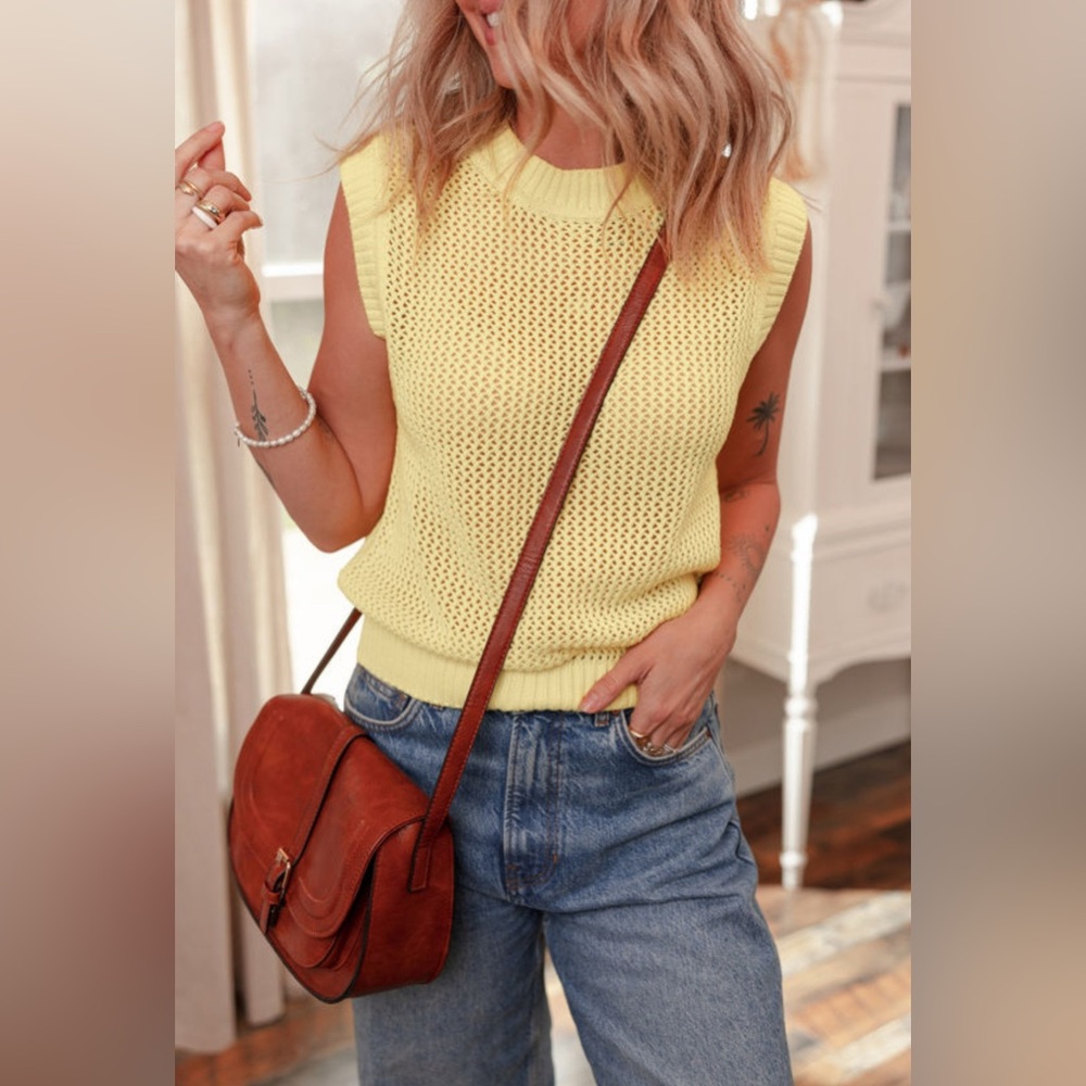 Delilah - hollow knit sweater vest